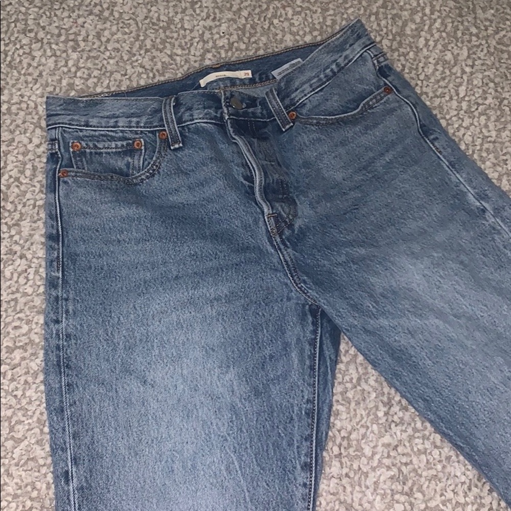 Levi’s boyfriend jeans